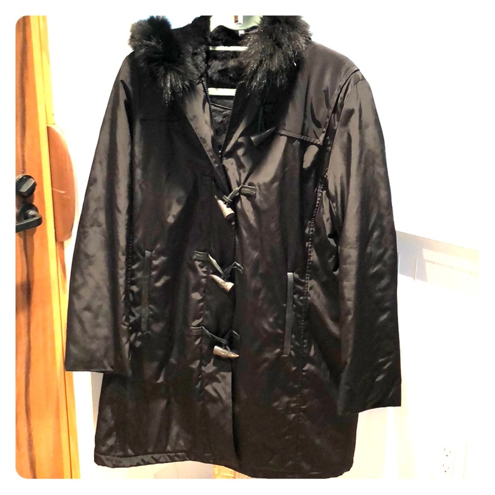 Black thermolite insulated black toggle coat
